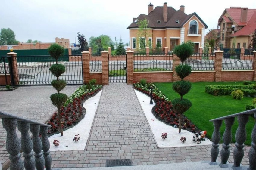 Ландшафтний дизайн парадної зони