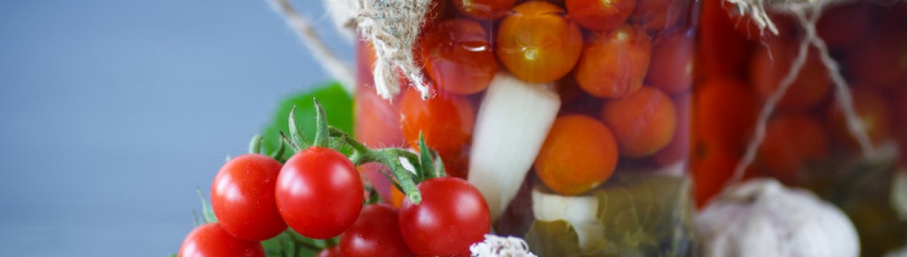 Помідори черрі мариновані: найкращі рецепти з покроковим приготуванням