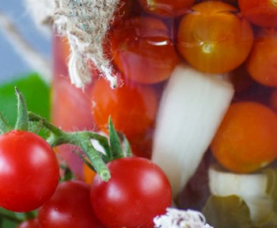 Помідори черрі мариновані: найкращі рецепти з покроковим приготуванням