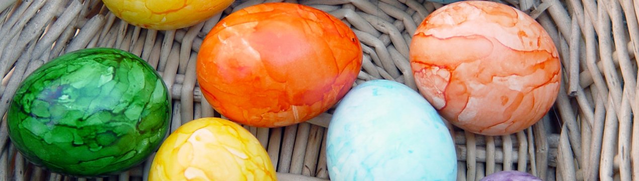 5 натуральних фарбників для пасхальних яєць