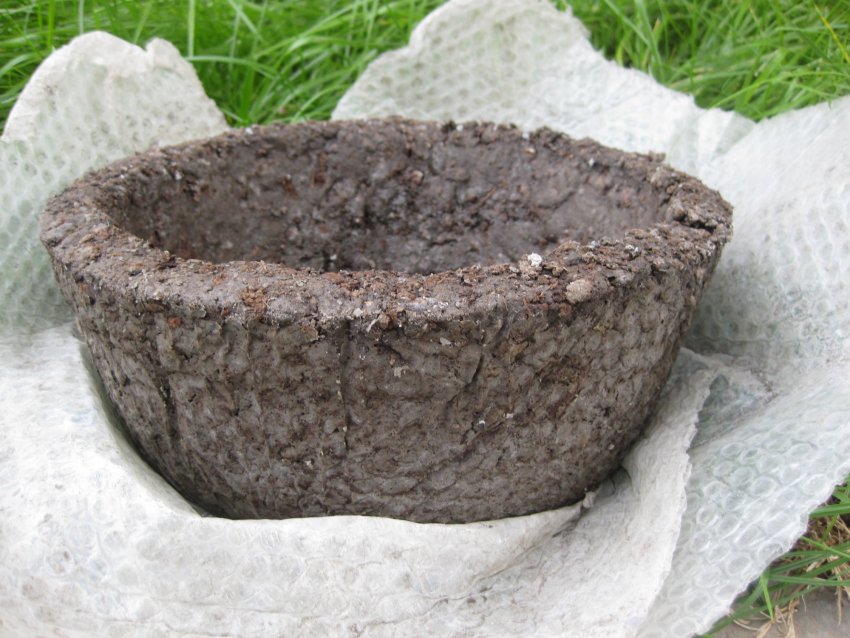 Розсадні стаканчики з пап'є-маше Розсадні стаканчики з пап'є-маше