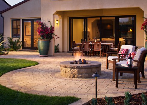 Как обустроить патио в английском стиле: выбор растений и дизайн