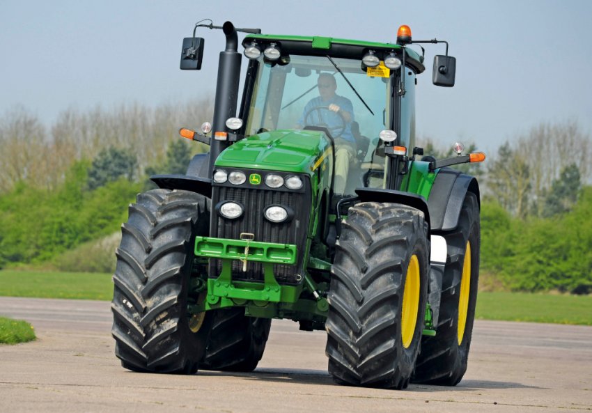 Трактор John Deere-8430