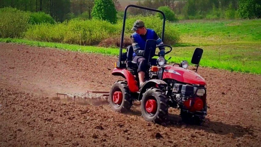 Беларус МТЗ 152 Беларус МТЗ 152