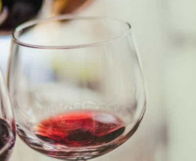 Освітня програма допомагає правильно споживати вино
