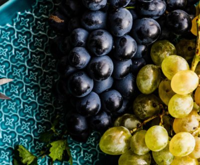 Як з кислого або незрілого винограду зробити солодкий дозрілий всього за 20 секунд: ділюся способом