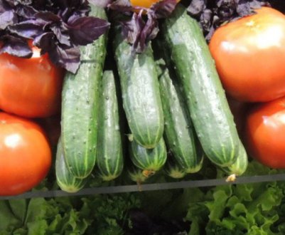 Заграницю потрапить більше тепличних овочів з України