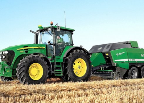 Обзор трактора «John Deere-7830»