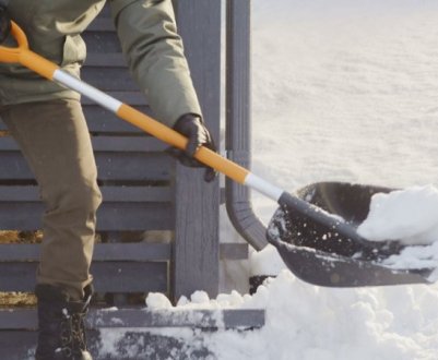 Як вибрати лопату для прибирання снігу?