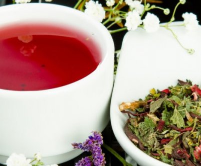 Ароматний чай зі свого саду
