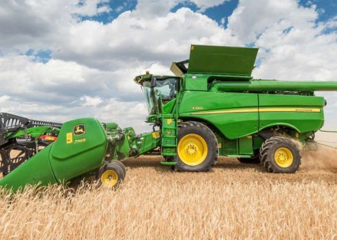 Огляд комбайна "John Deere-S760"