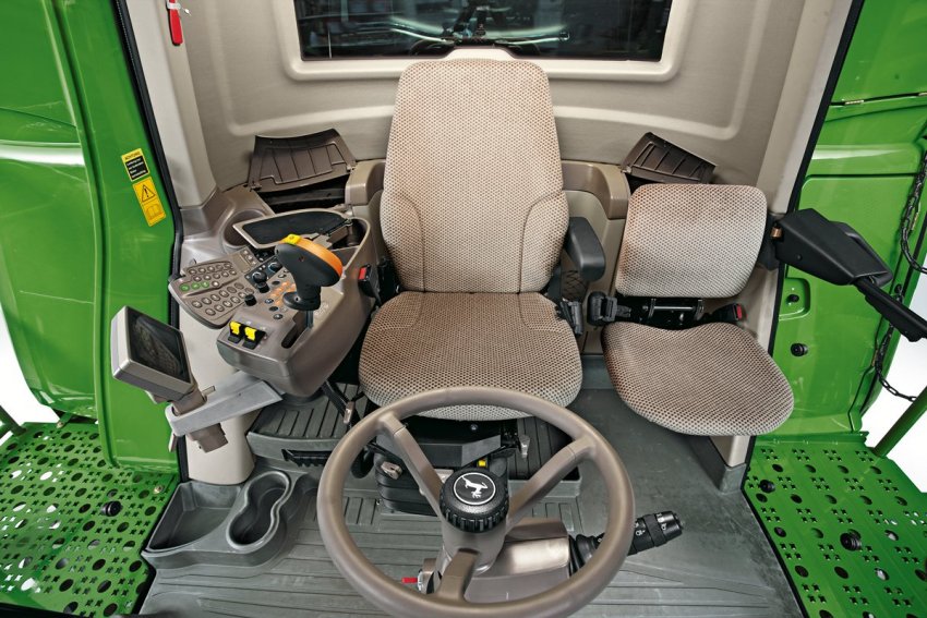 Кабіна комбайна Кабіна комбайна