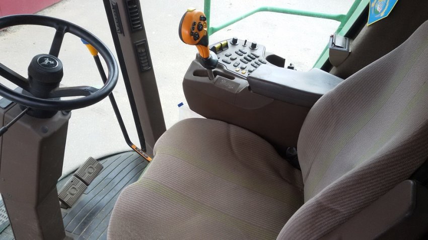 Кабіна комбайна