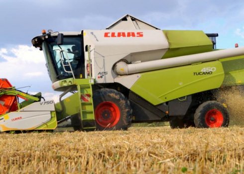 Обзор комбайна «Claas Tucano-450»