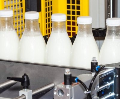 Стало відомо, скільки молока переробили молочні підприємства в 2020 році