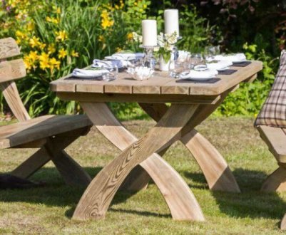 Варіанти садової меблі з обрубаних дерев