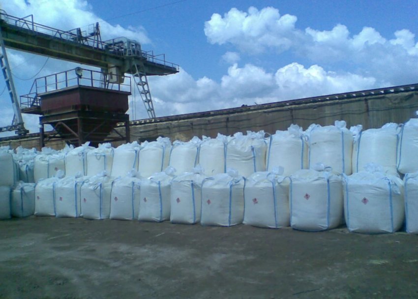 Упаковка удобрень в слінг-беги Упаковка удобрень в слінг-беги