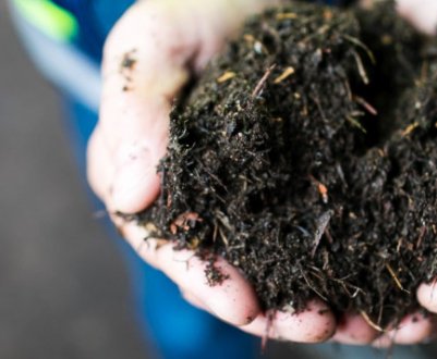 У Львівській області їстівні відходи стали джерелом корисних добрив