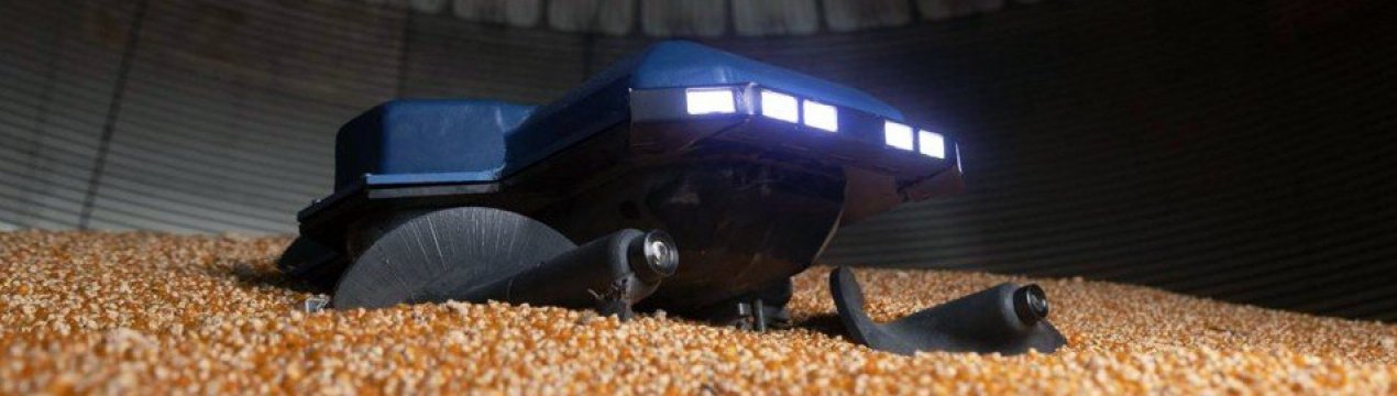 Американські студенти представили робота для боротьби з грудками зерна