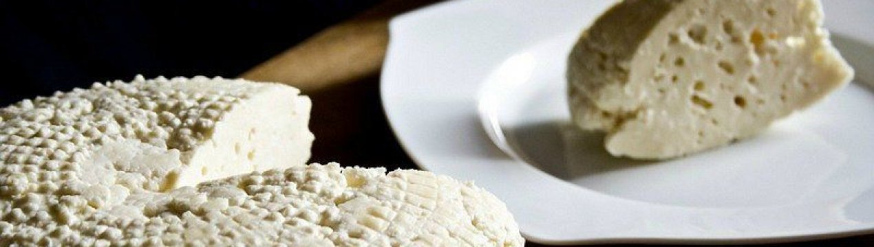 Українці стали їсти менше сиру