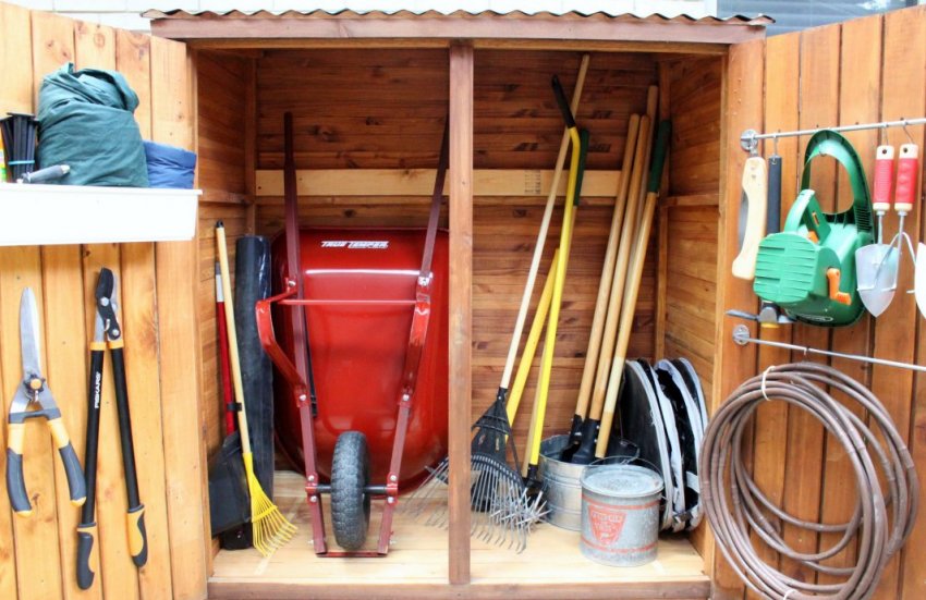 Підготовка до зберігання інвентаря