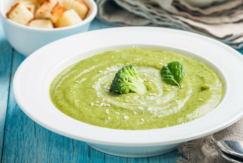 Суп-пюре з броколі Суп-пюре з броколі