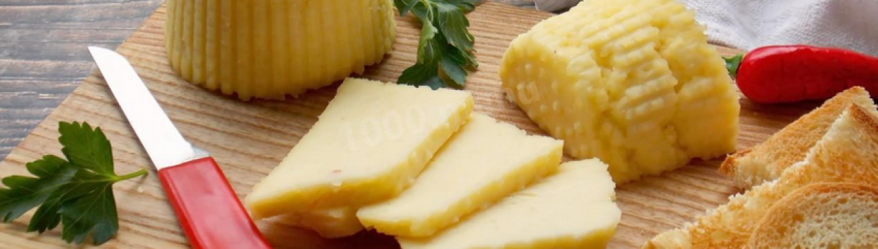 Через війну у березні скоротилось виробництво українського сиру