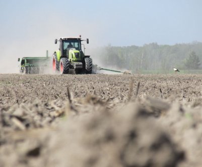 Херсонським аграріям запропонували відмовитися від проведення посівної в поточному році