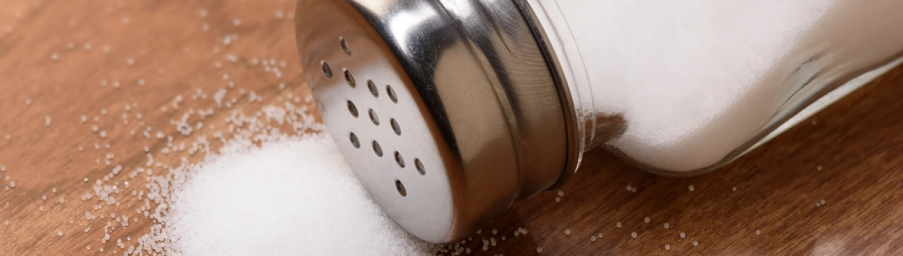 Дефіцит солі в Україні: наскільки серйозна проблема і як швидко продукт повернеться на полиці магазинів