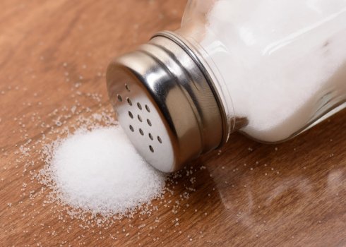 Дефіцит солі в Україні: наскільки серйозна проблема і як швидко продукт повернеться на полиці магазинів