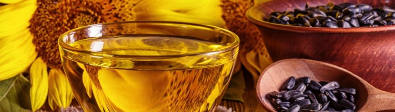 В українських супермаркетах «взлетіли» ціни на соняшникову олію