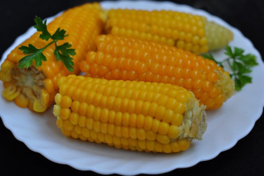 Варёная кукуруза Варёная кукуруза