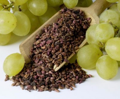 Чи можна вживати виноград з кісточками?