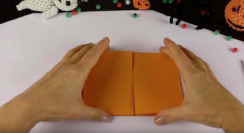 Гарбуз з паперу Гарбуз з паперу