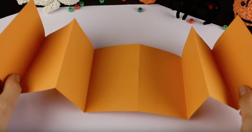 Гарбуз з паперу Гарбуз з паперу