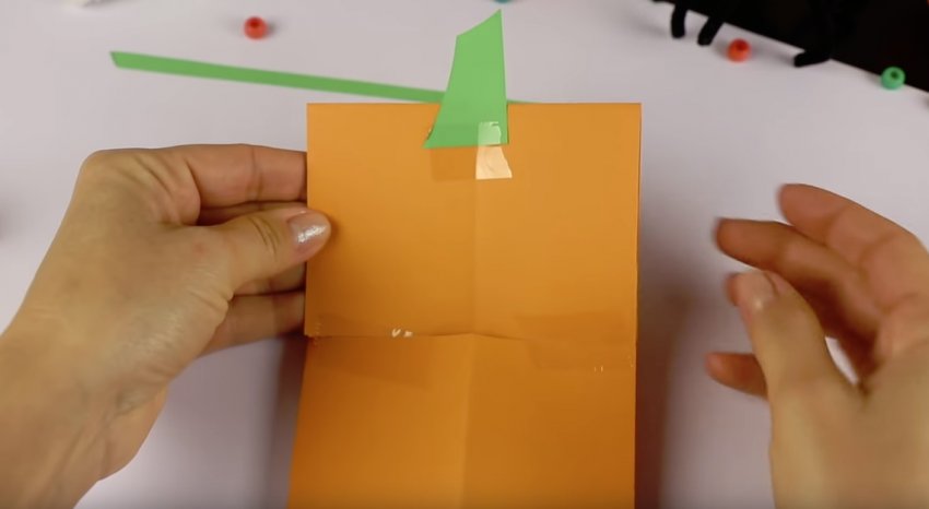 Гарбуз з паперу Гарбуз з паперу