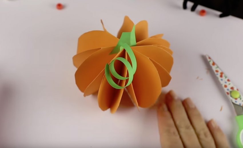 Гарбуз з паперу Гарбуз з паперу