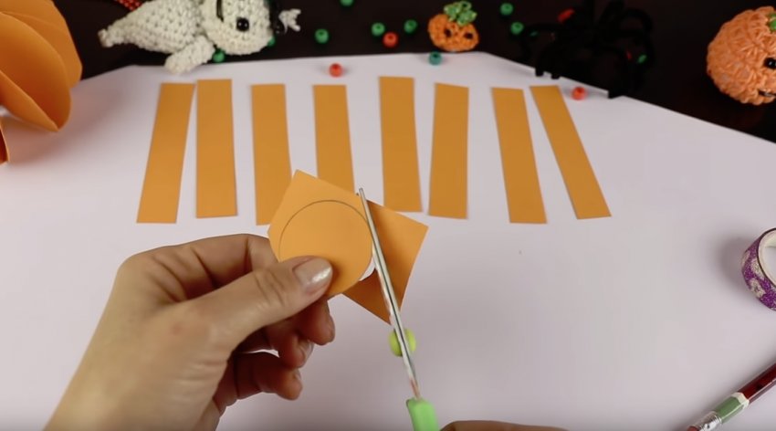 Гарбуз з паперу Гарбуз з паперу