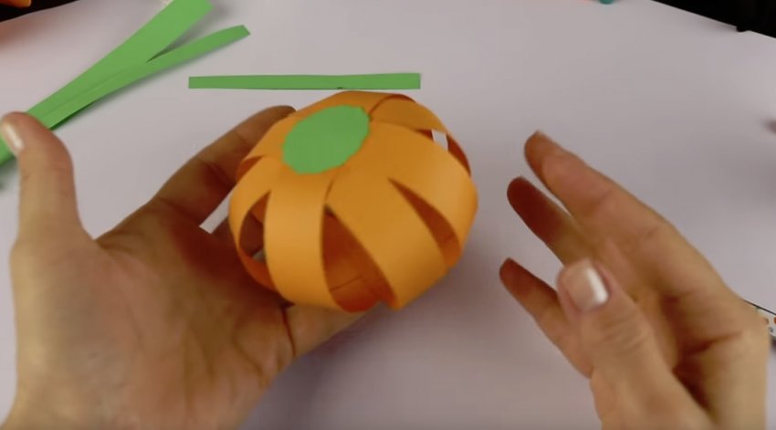 Гарбуз з паперу Гарбуз з паперу