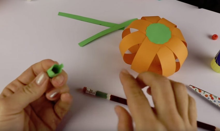 Гарбуз з паперу Гарбуз з паперу