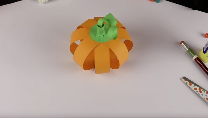 Гарбуз з паперу Гарбуз з паперу