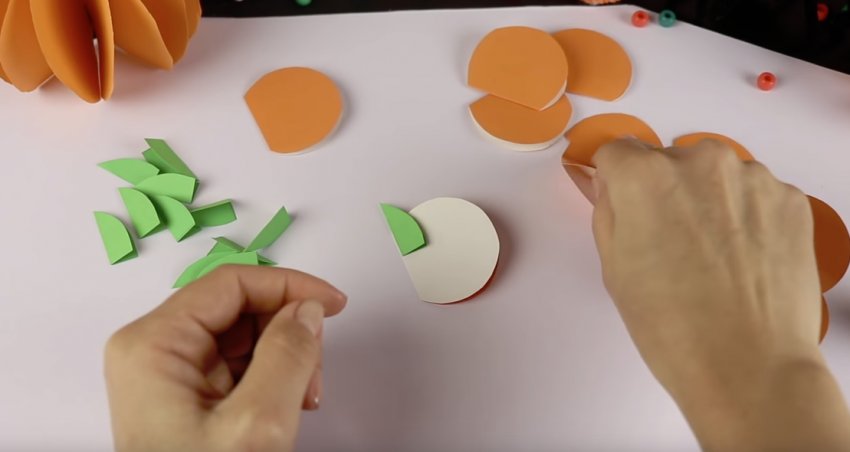 Гарбуз з паперу Гарбуз з паперу