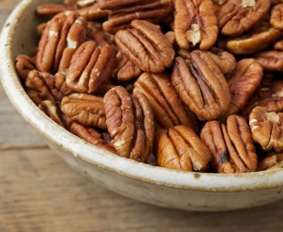 В Україні з'явилася величезна гай диво-горіхів