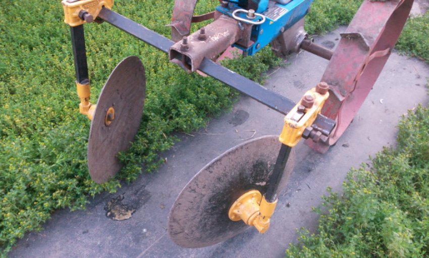 окучник Дисковий для мотоблока окучник Дисковий для мотоблока