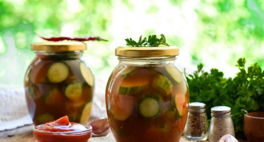 Огірки в кетчупі Огірки в кетчупі