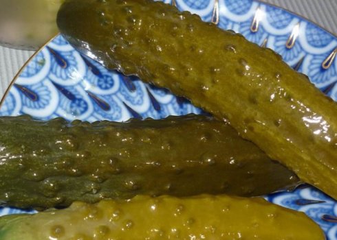 Як солити китайські довгі огірки на зиму?