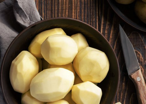 Сиру картоплю: користь, шкоду та особливості застосування