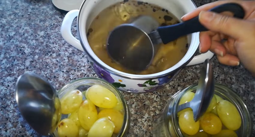 Маринованный черный виноград рецепты. 26671.phv7go.850. Маринованный черный виноград рецепты фото. Маринованный черный виноград рецепты-26671.phv7go.850. картинка Маринованный черный виноград рецепты. картинка 26671.phv7go.850. Хотите приготовить, что-то необычное и вкусное на зиму? Воспользуйтесь данным рецептом.