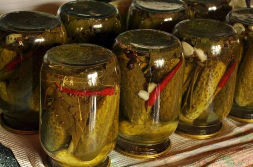 Корнишоны с острым перцем Корнишоны с острым перцем