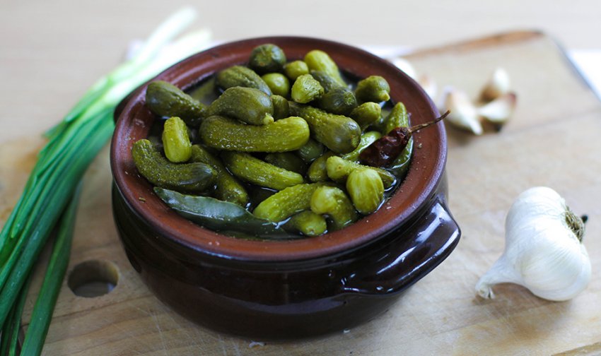 Солоні огірки